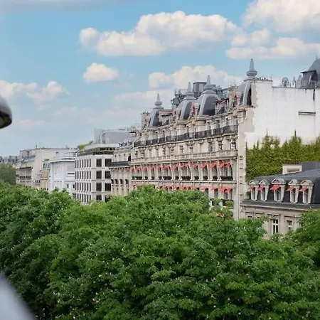 Apartment De Luxe Avenue Montaigne *