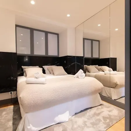 Daire De Luxe Avenue Montaigne *